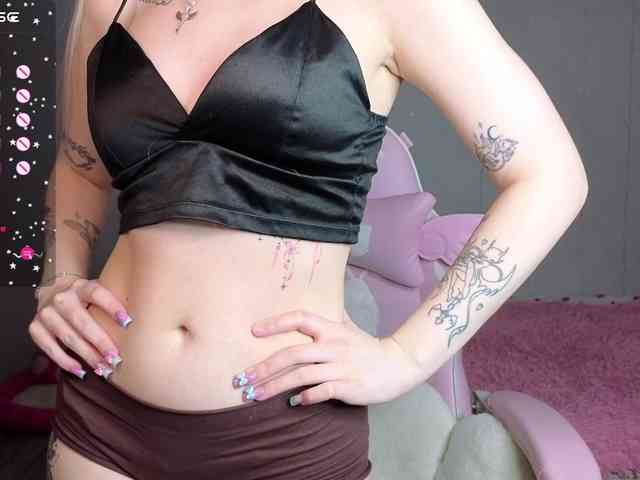 Model: Myprettylola