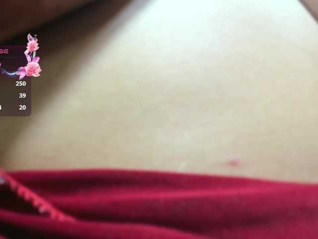 MOM-CAMILA1 live cam on BongaCams