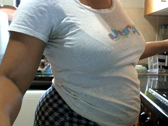NewBeginnings8 live cam on BongaCams