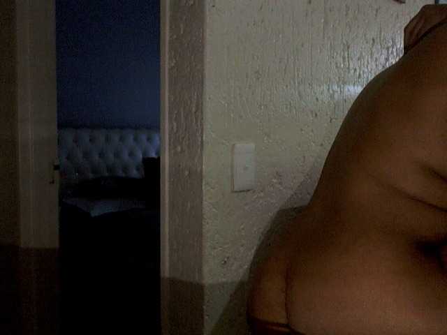 NewBeginnings8 live webcam show