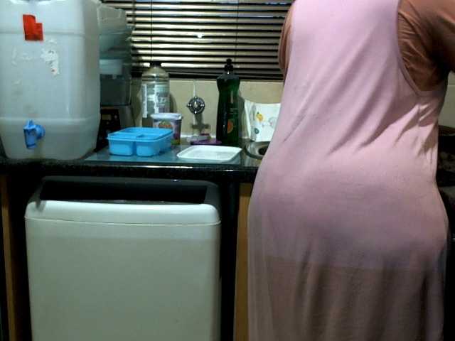NewBeginnings8 live cam on BongaCams