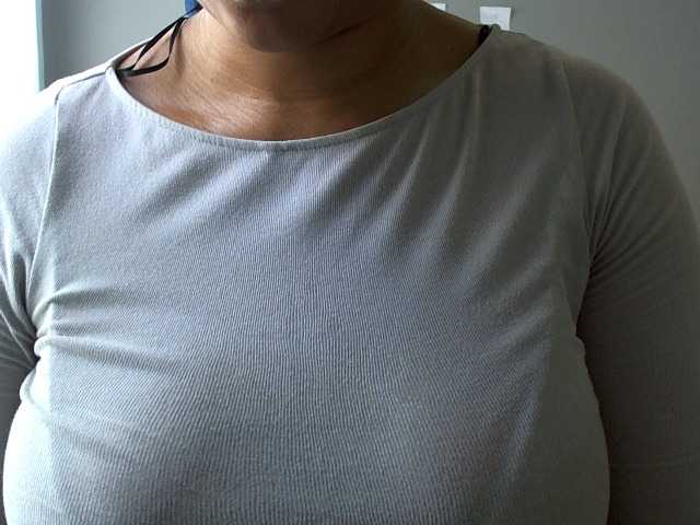 NewBeginnings8 live cam on BongaCams