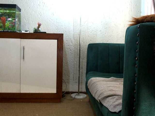NewBeginnings8 live cam on BongaCams
