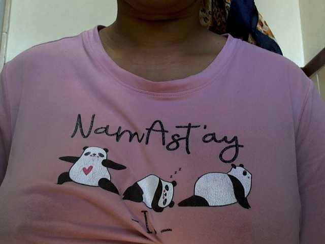 NewBeginnings8 live cam on BongaCams