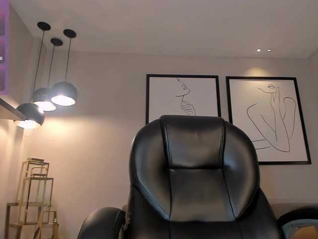 LisaFlowers live cam on BongaCams