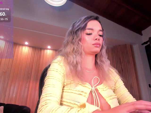 LisaFlowers live cam on BongaCams