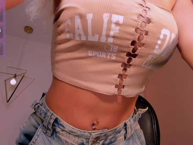 LisaFlowers live cam on BongaCams