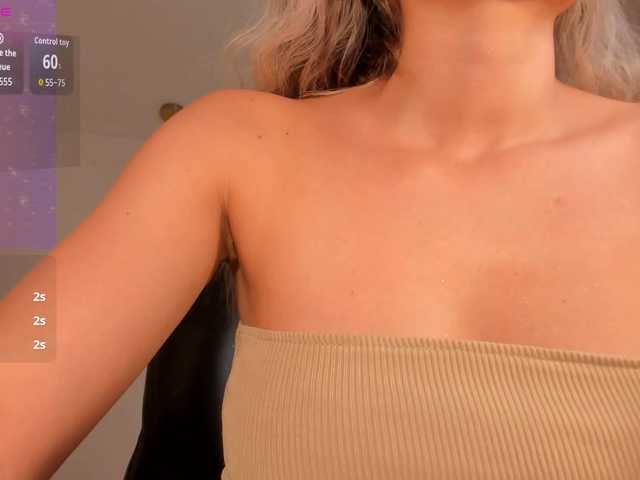 LisaFlowers live webcam show
