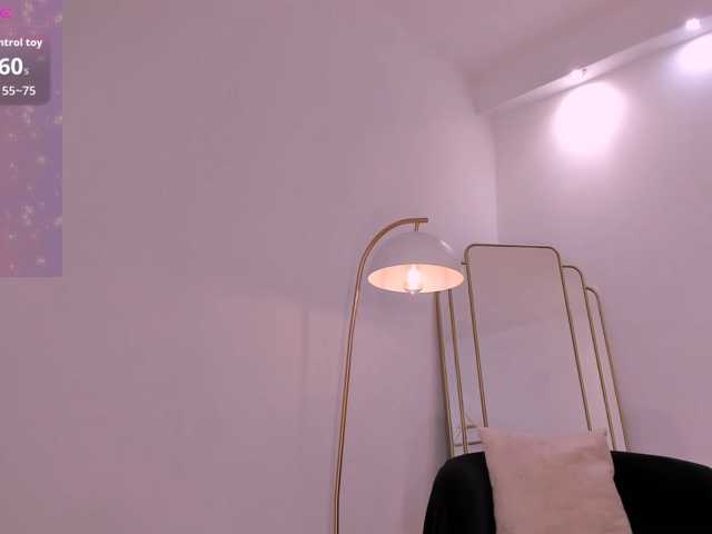 LisaFlowers live cam on BongaCams