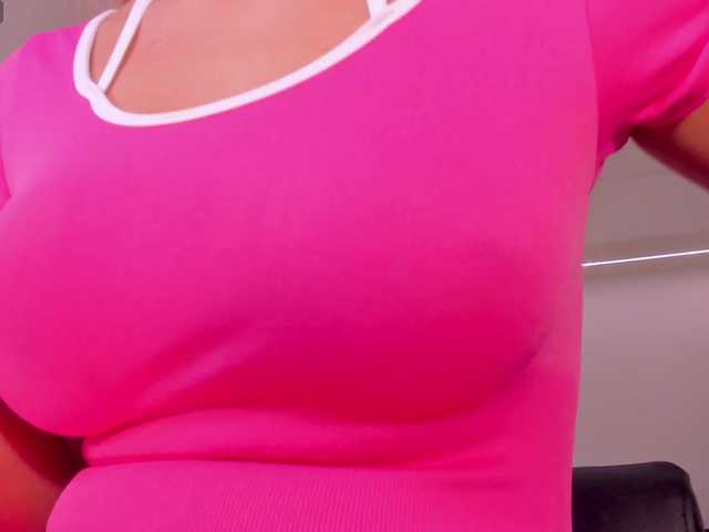 LisaFlowers live cam on BongaCams