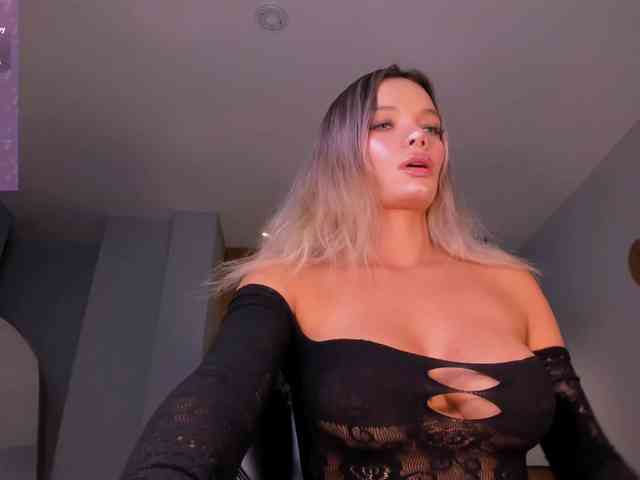 LisaFlowers webcam