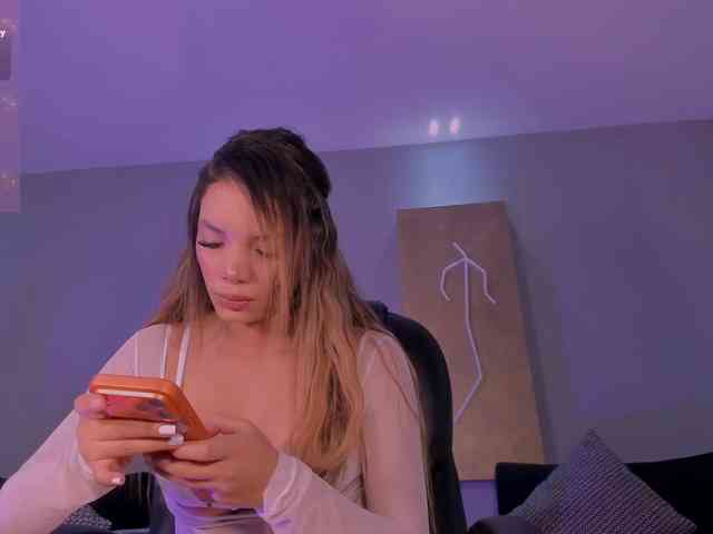LisaFlowers webcam