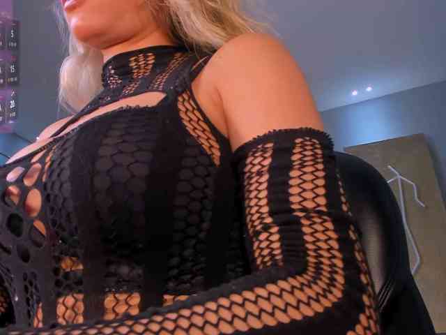 LisaFlowers webcam