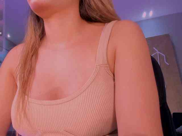 LisaFlowers webcam