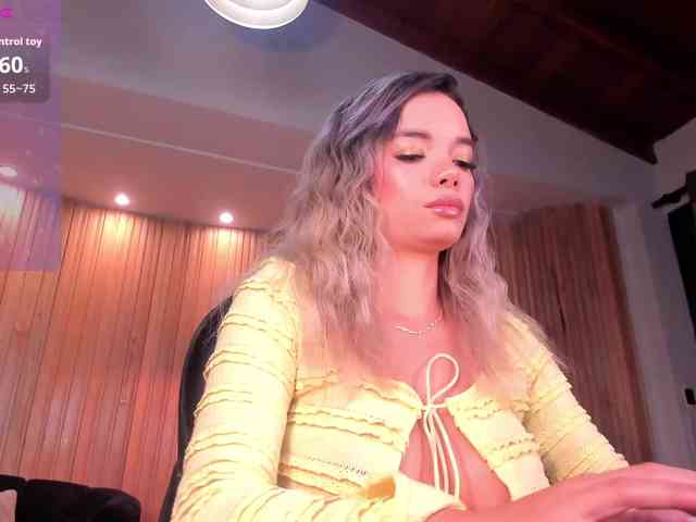 LisaFlowers webcam