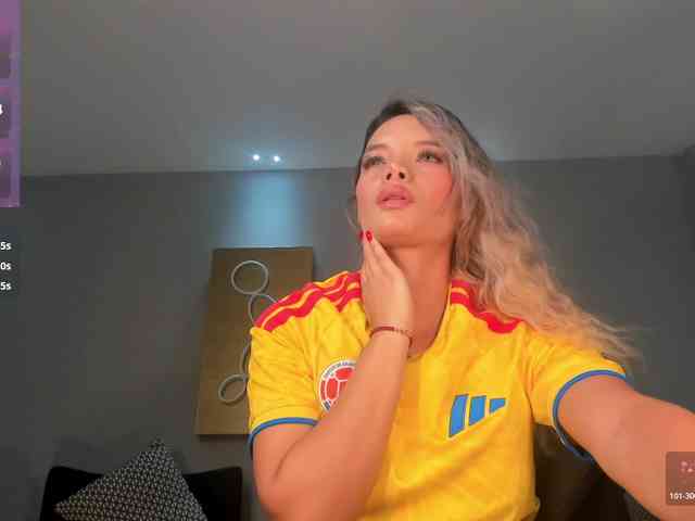 LisaFlowers webcam