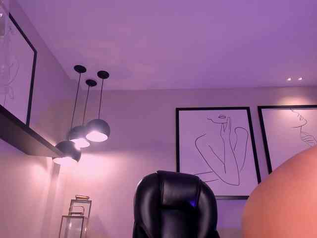 LisaFlowers webcam