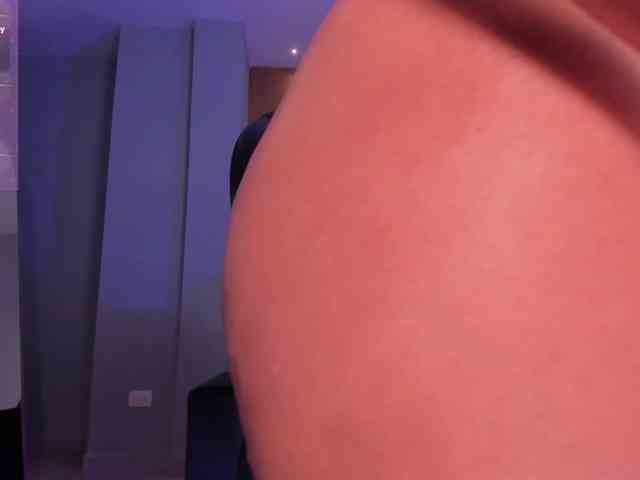 LisaFlowers webcam