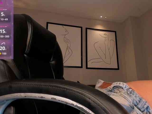 LisaFlowers webcam