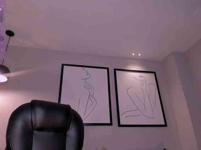 LisaFlowers webcam