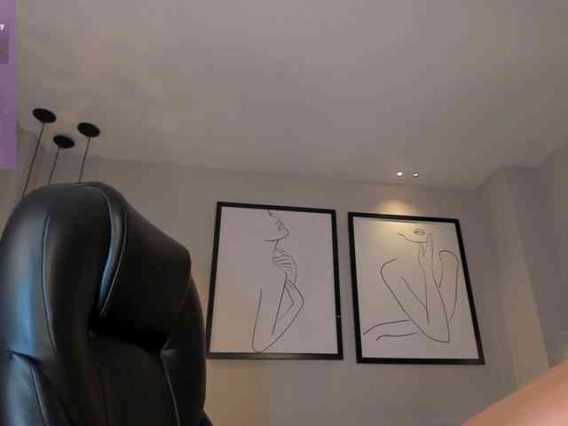 LisaFlowers webcam