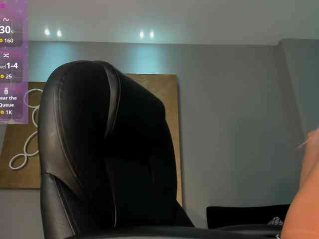 LisaFlowers webcam