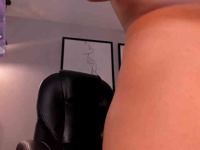 LisaFlowers webcam