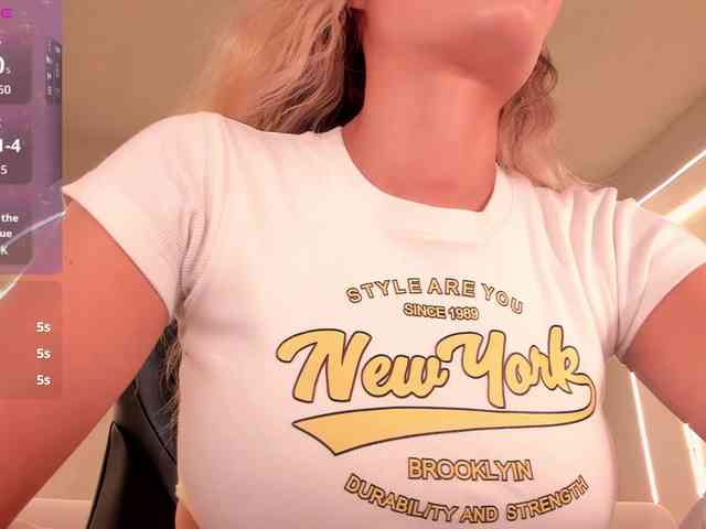 LisaFlowers webcam