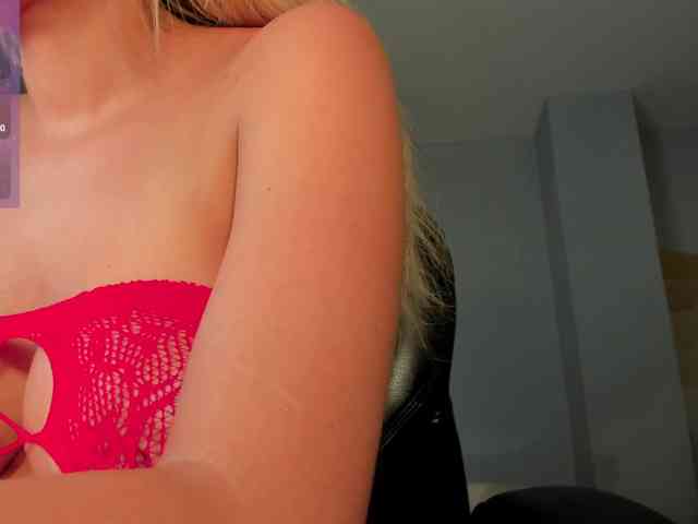 LisaFlowers webcam