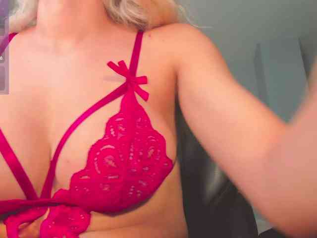 LisaFlowers webcam