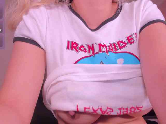 LisaFlowers webcam
