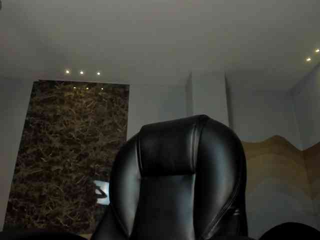 LisaFlowers webcam
