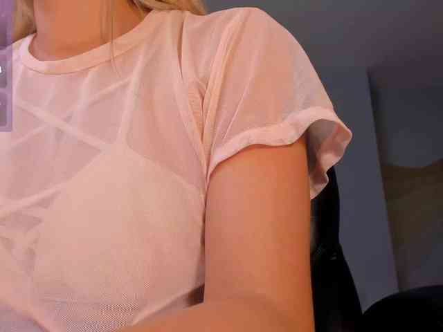 LisaFlowers webcam