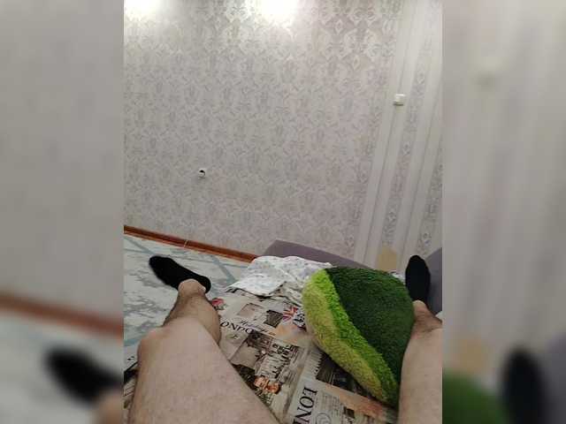 redmovie0122 live webcam show