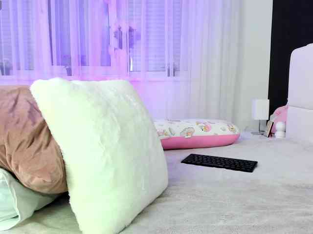 aliciaglow webcam