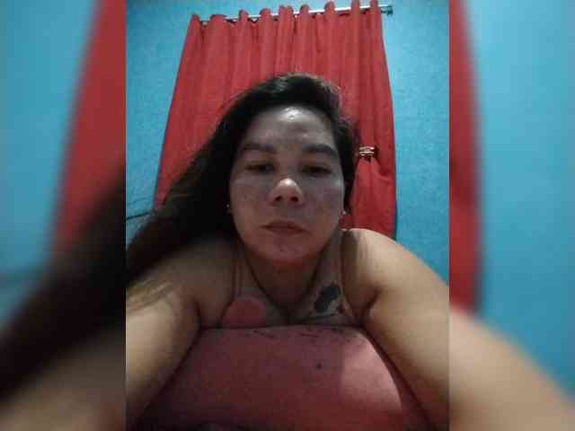 HotMomma33 webcam