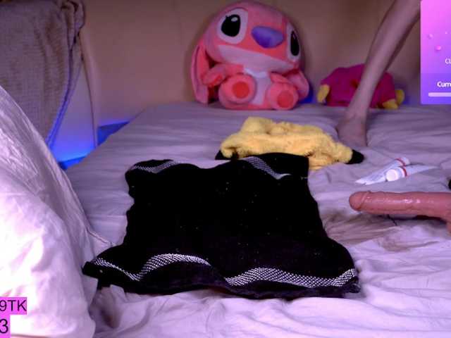 Whitewidow18 live cam on BongaCams