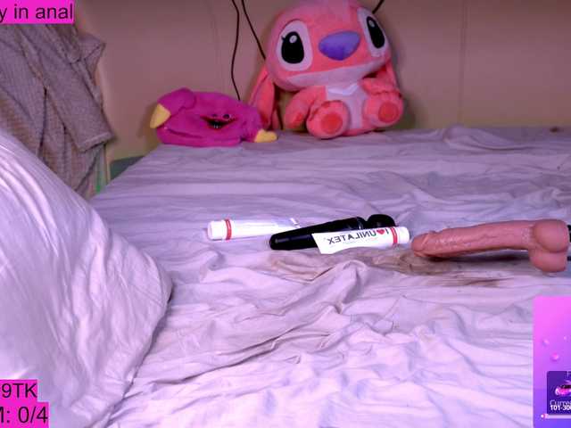 Whitewidow18 live cam on BongaCams