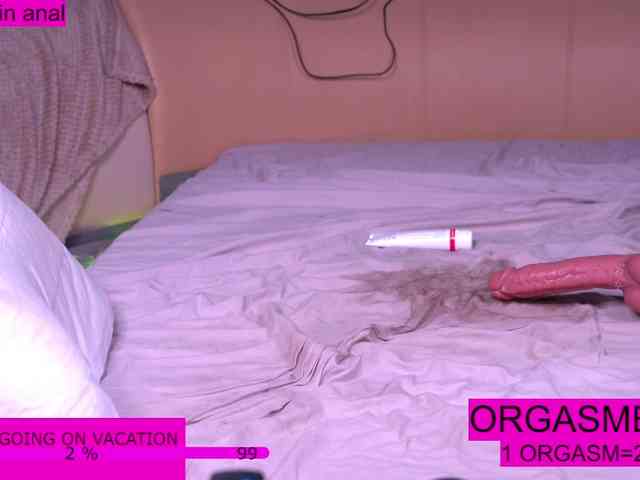 Whitewidow18 webcam