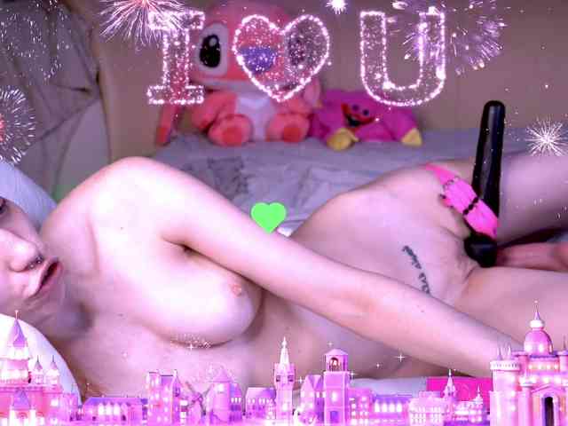 Whitewidow18 webcam