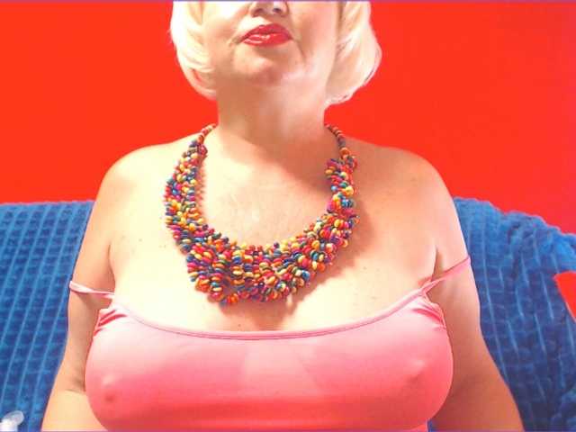 LisaViktoria live cam on BongaCams