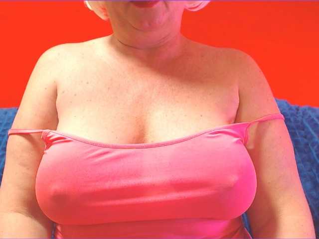 LisaViktoria's BongaCams show and profile