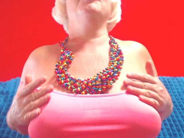 LisaViktoria live cam on BongaCams