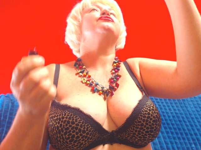 LisaViktoria live cam on BongaCams