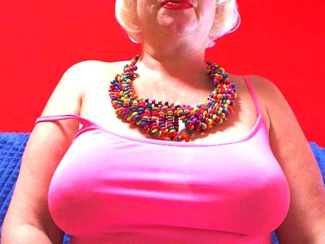 LisaViktoria live cam on BongaCams