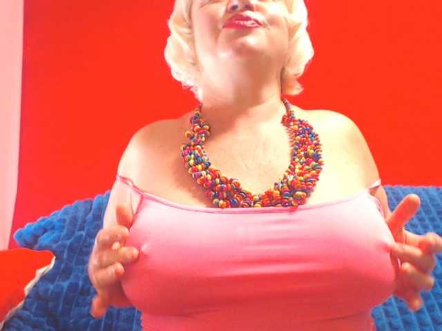 LisaViktoria live cam on BongaCams