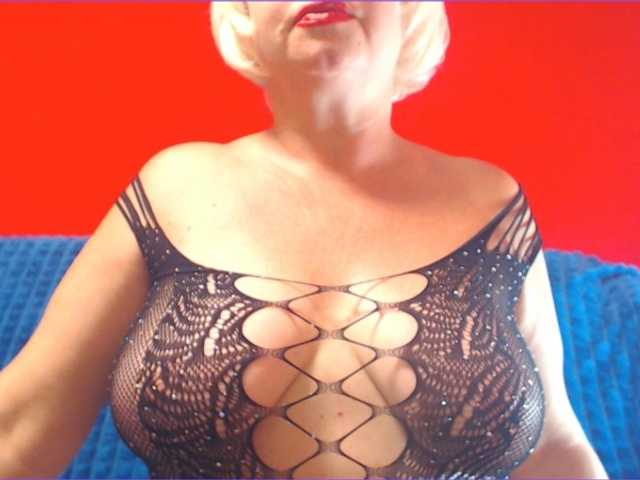 LisaViktoria live cam on BongaCams