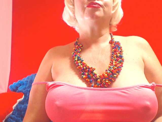 LisaViktoria live cam on BongaCams