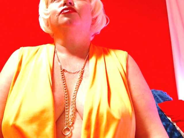 LisaViktoria's BongaCams show and profile