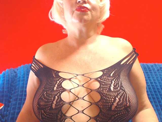LisaViktoria live cam on BongaCams
